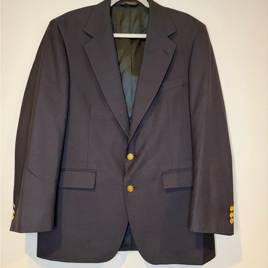 Elegant Men's Navy Blazer With Gold Accents